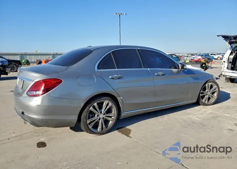 2015 Mercedes-Benz C 300 from USA, damaged, VIN 55SWF4JB4FU095803